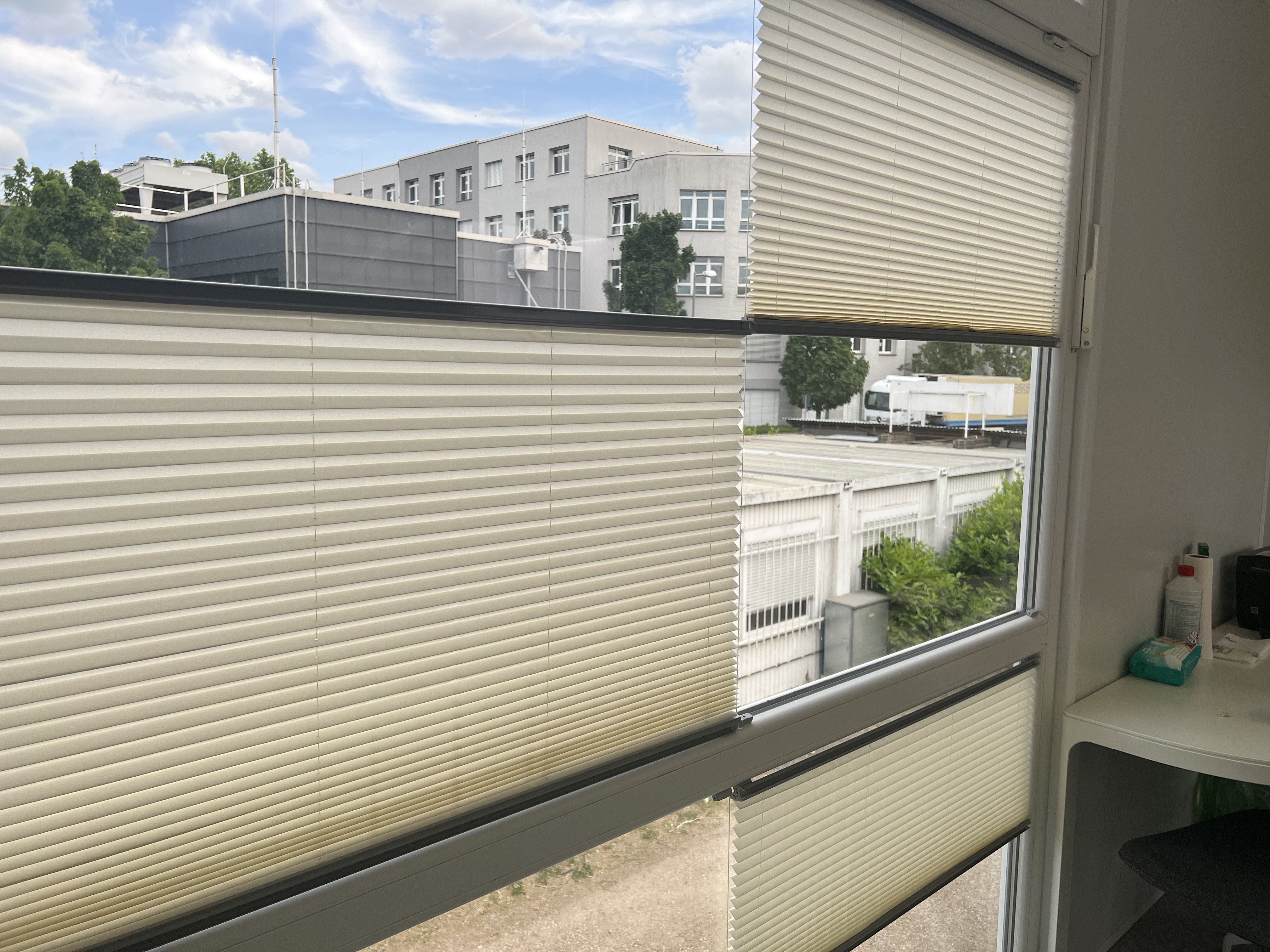 Plissee Fliegengitter für Türen und Fenster